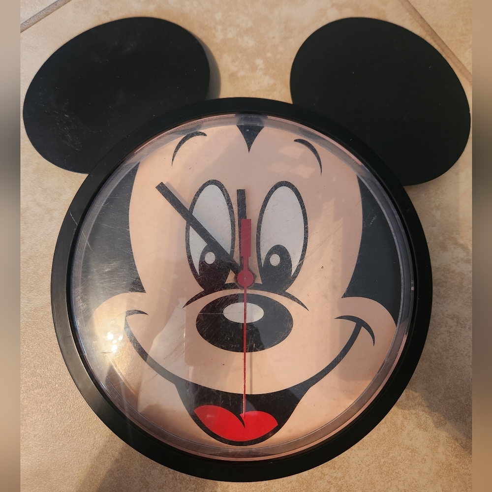 Mickey Mouse Clock Sunbeam Vintage 881-2063 Battery Operated